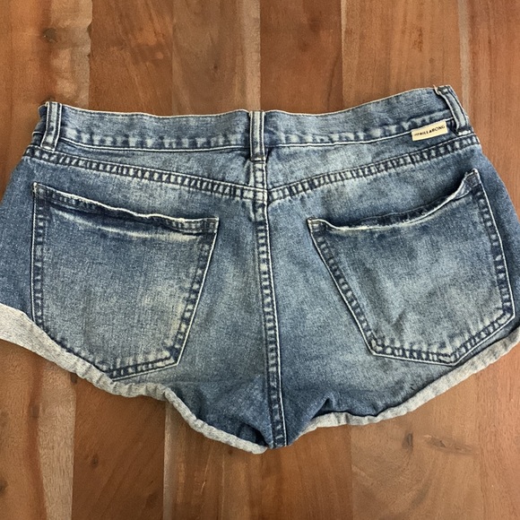 DENIM Billabong Shorts - Picture 2 of 2